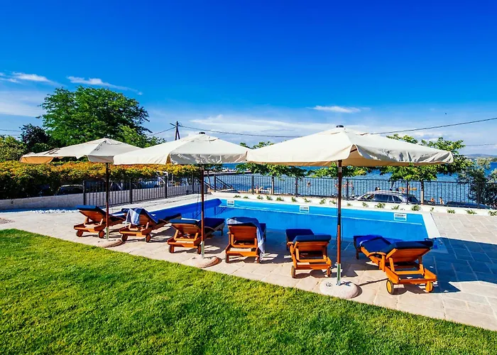 Duzac Villa